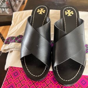 Tory Burch Size 7 sandals